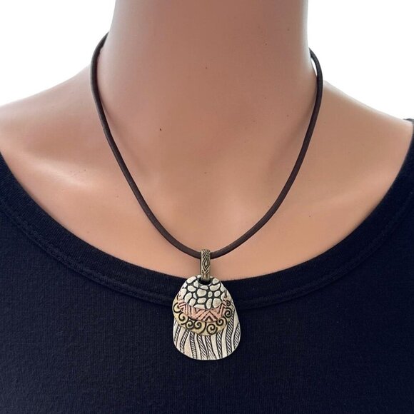 Lia Sophia Necklace Multi Tone Pendant Adjustable Length - Picture 3 of 5